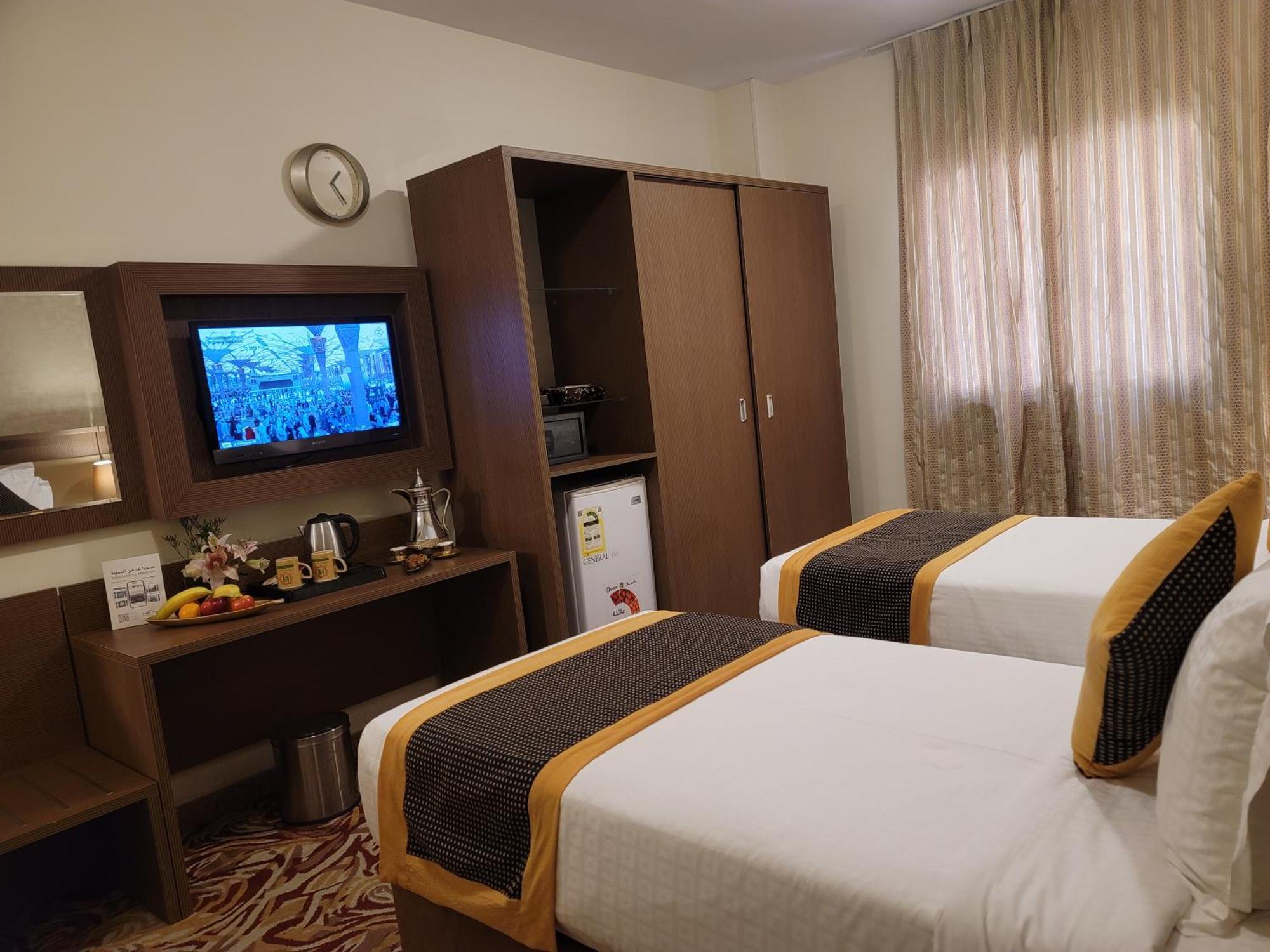 Qasr Al Ansar Golden Tulip Hotel Medina Exterior photo