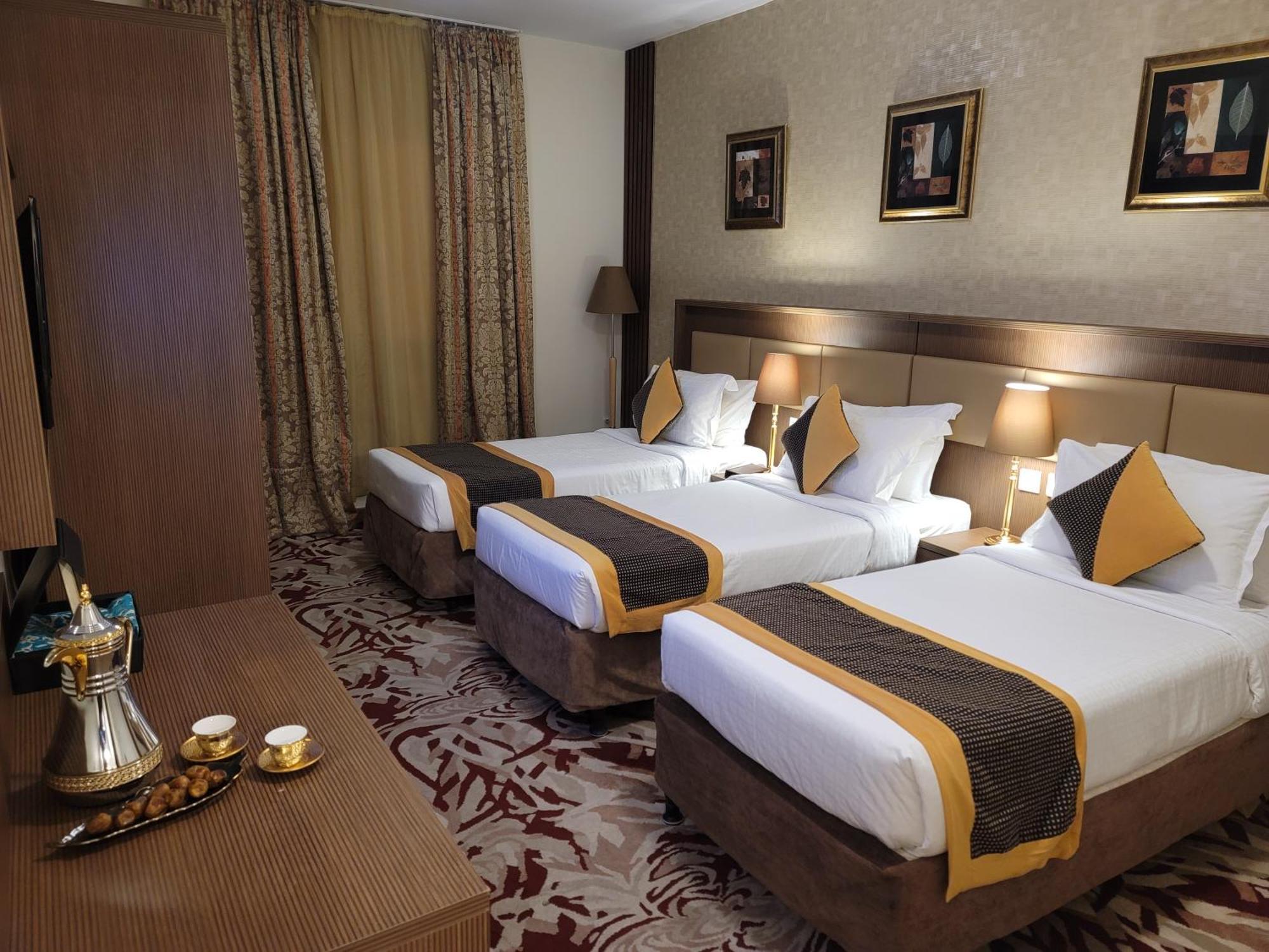 Qasr Al Ansar Golden Tulip Hotel Medina Exterior photo