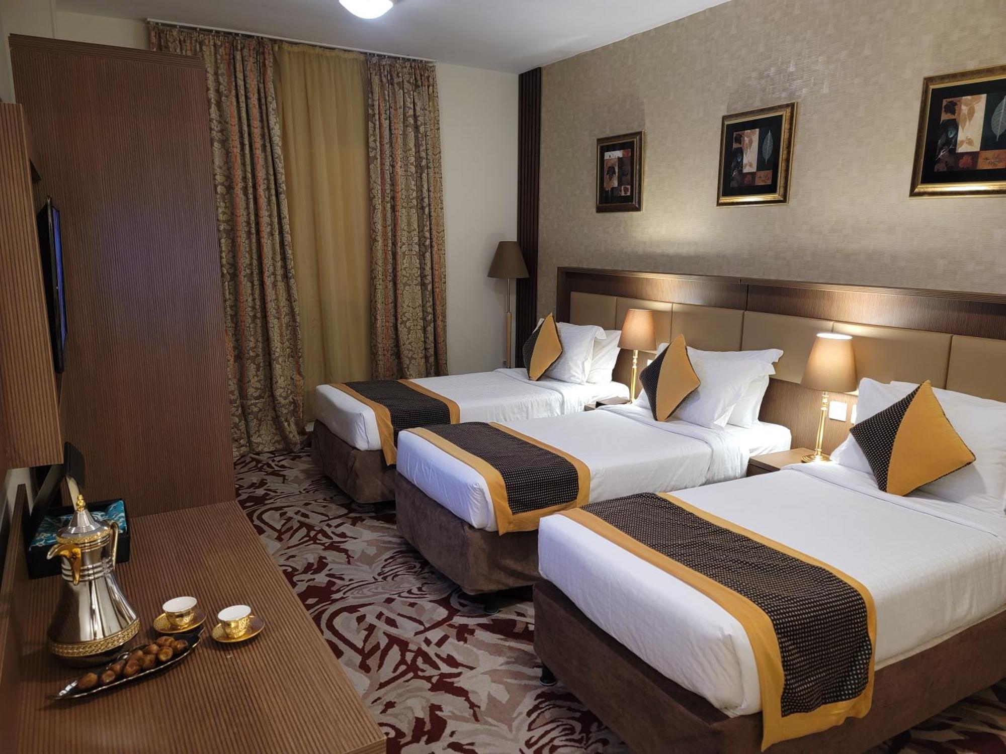 Qasr Al Ansar Golden Tulip Hotel Medina Exterior photo