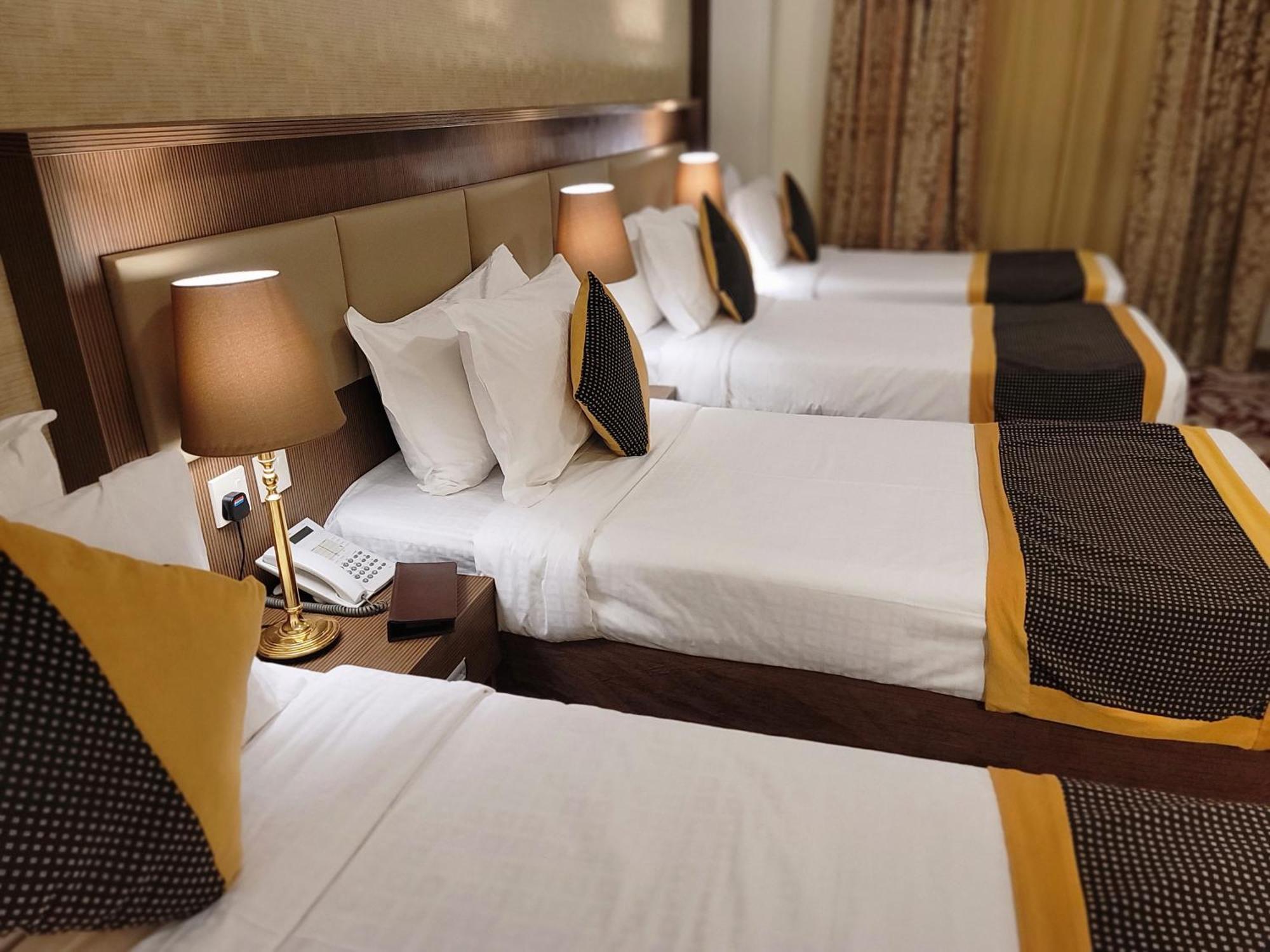 Qasr Al Ansar Golden Tulip Hotel Medina Exterior photo